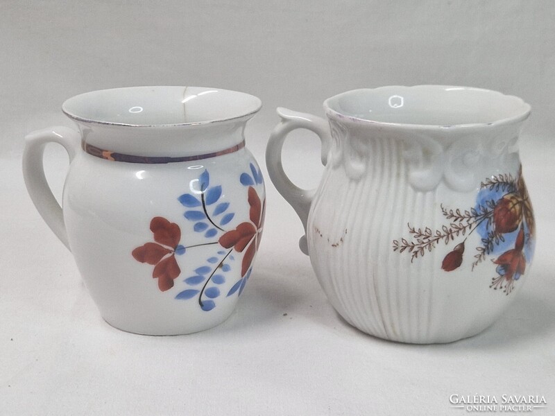 Régi virág mintás porcelán hasas bögrék együtt eladók 9 cm. magasak