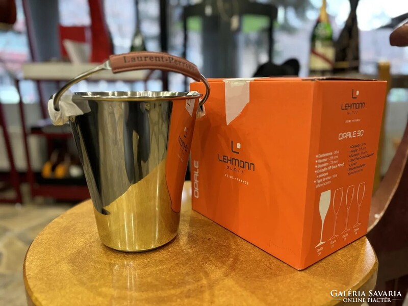 Laurent-Perrier pezsgőhűtő ajándékszett 6 kristálypohárral – bőrdíszítéses nemesacél veder, exkluzív