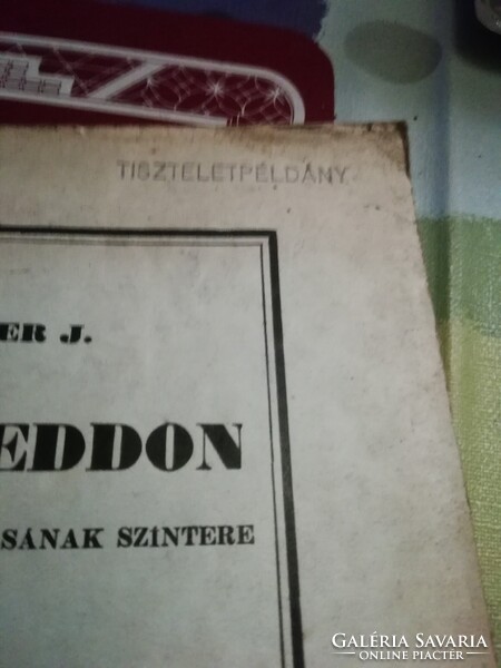 TISZTELTPÉLDÁNY Armageddon a képeken látható állapotban