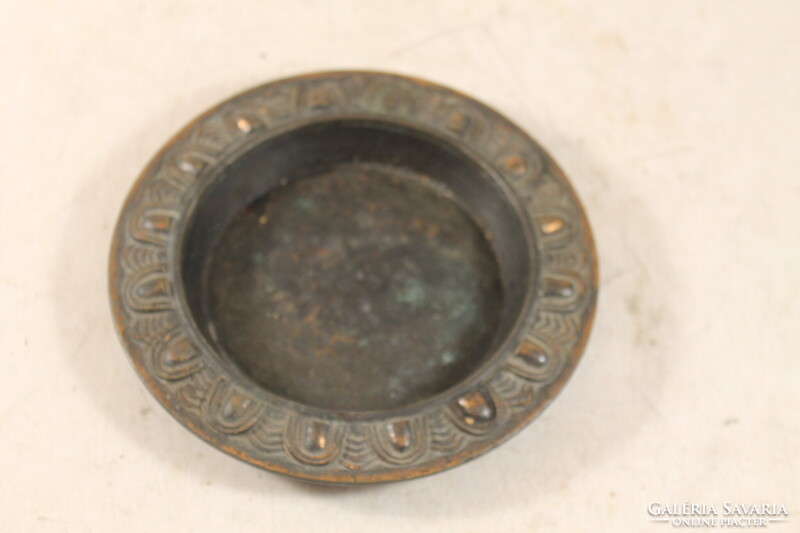 Képcsarnokos bronz tálca 328
