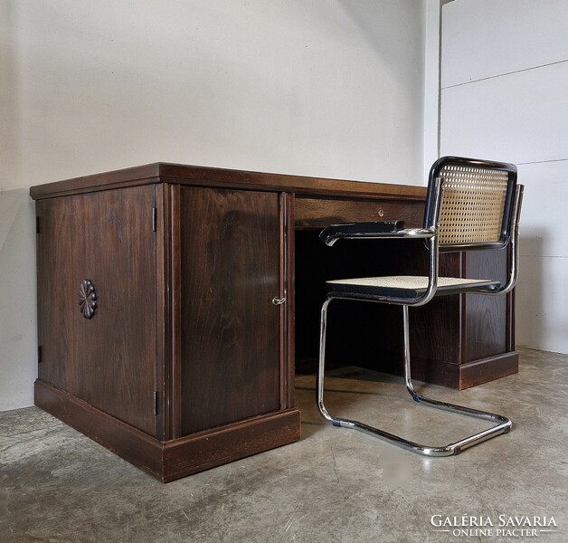 Eredeti jelzett, bécsi bauhaus íróasztal, tömör tölgy