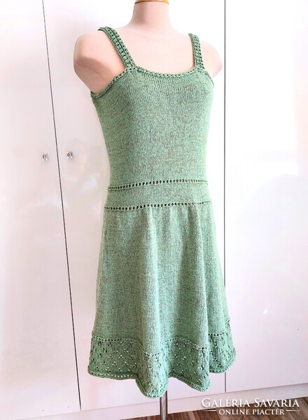 Kézzel kötött egyedi, elegáns, prémium ruha 40-42-es méret természetes alapanyagokból