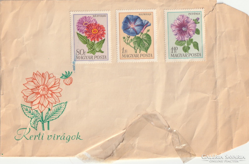 Magyar posta kerti virágok emlékbélyeg borítékon.