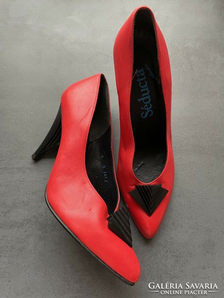 Vintage“Seducta Studio”designer vajpuha piros cipő a ‘80- as évekből