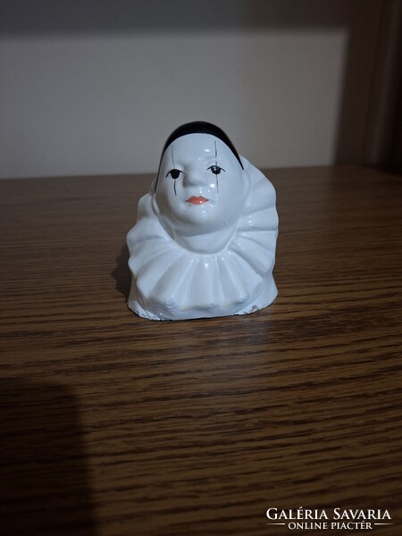 Kerámia Harlequin vagy Pierrot bohóc. 9,5 cm.
