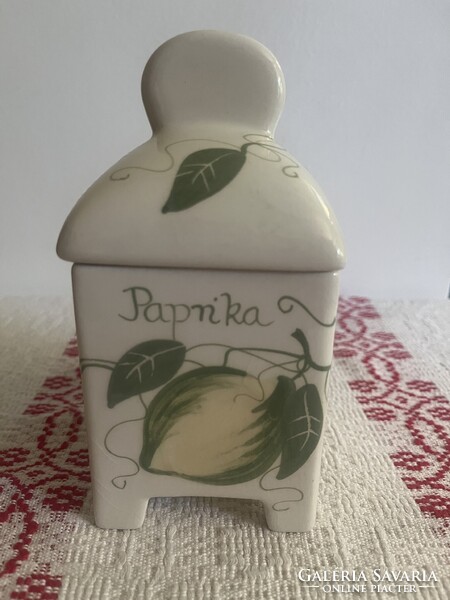Fűszertartó