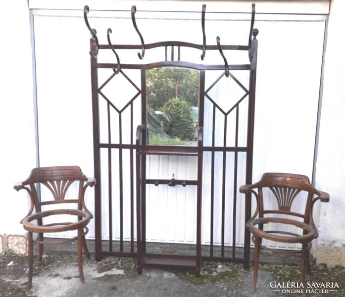 J. Hoffmann / Jacob és Josef Kohn fogas. ("Thonet")
