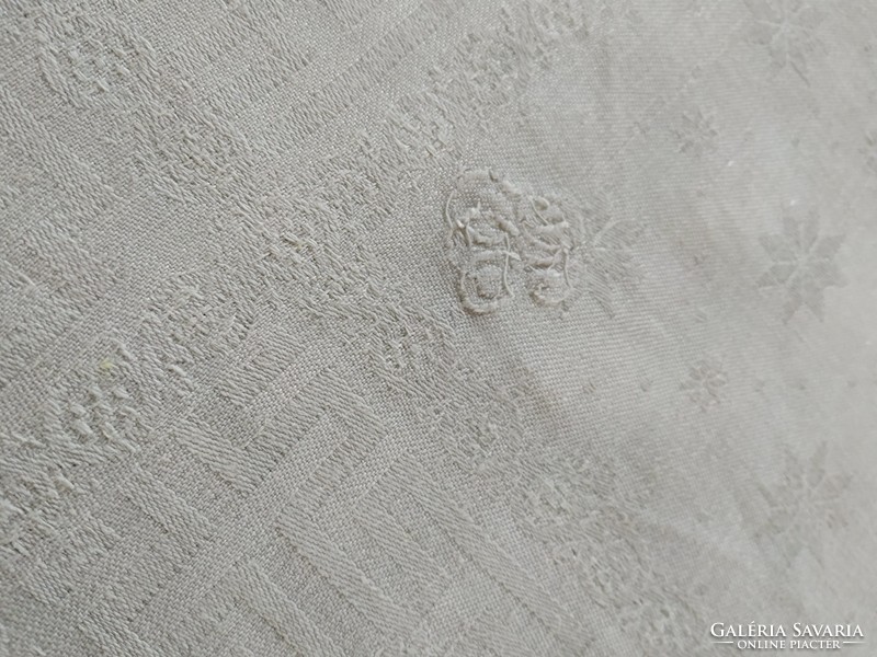 Szép mintájú damaszt szalvéta monogram hímzéssel, hibátlan, 100 éves (5)