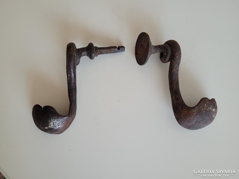 Antik kovácsoltvas kilincs régi kapu ajtó kilincspár