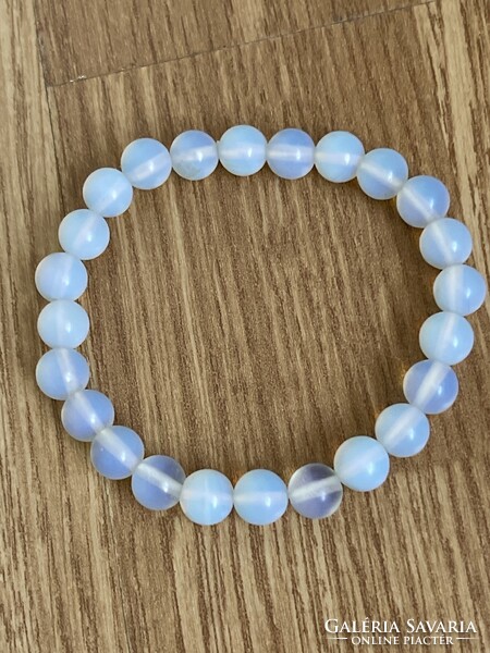 Holdkő karkötő 0.8 centis szemek.