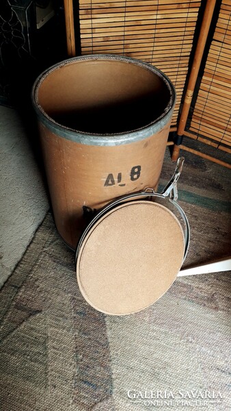 Régi, filmtekercs tároló dobozok, fém abroncs, Budapest felirat, ár/ darab