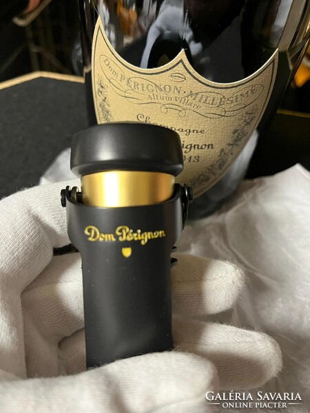 Dom Pérignon Champagne palackzáró díszdugók (2 db, Martin Szekely tervezésében)