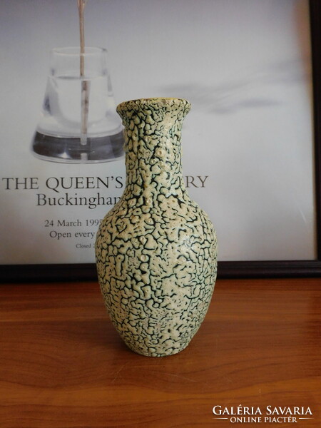 Krajtsovits Margit kerámia váza