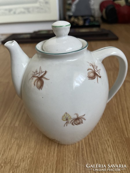 Régi Hollóházi porcelán kiöntő.