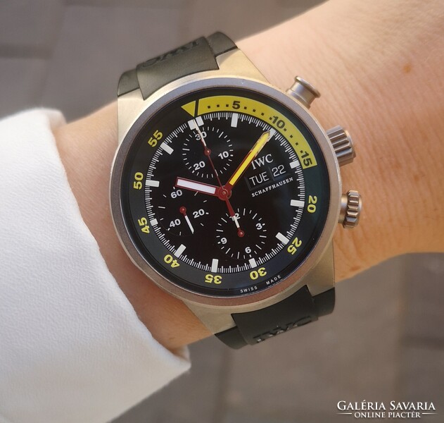 IWC Schaffhausen - Aquatimer Chronograph "Split Yellow" - Doboz, papírok, Tiktakwatch garancia