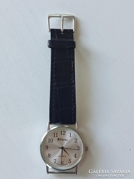 Retro Vintage Ravel Női Quartz Karóra Bőrszíjal. A Szíj Hiányos