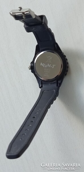 Retro Vintage Neon-T S565S Férfi Quartz Karóra