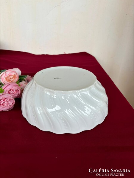 Gyönyörű csavart fehér Cseh  porcelán pogácsástál tál pörköltes levesestál nosztalgia