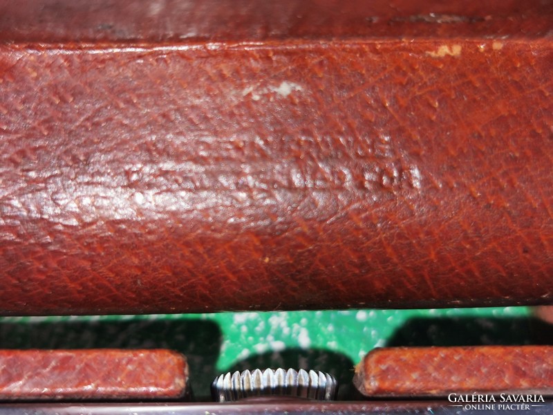 LeCoultre utazó óra.