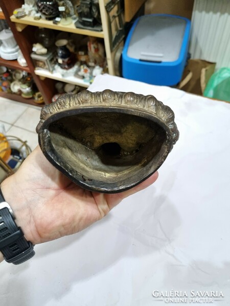 Keleti réz budha figura