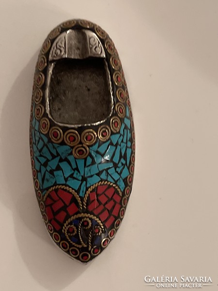 Tündéri Keleti türkiz, korall berakásos, fém hamutál.