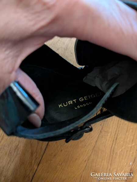 Kurt Geiger brit premium márkás női 37-38-as fekete bokacsizma, bokacipő