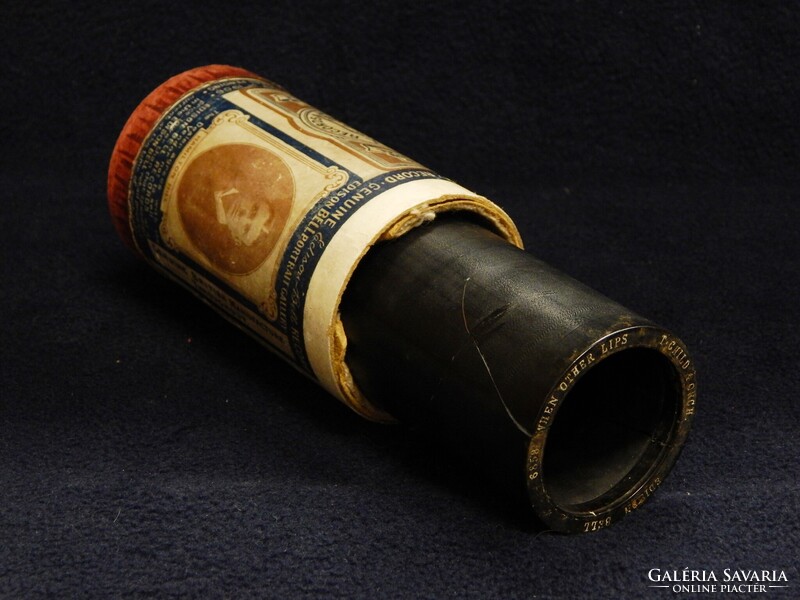 Edison Bell fonográf henger dobozában a XX. szd. legelejéről