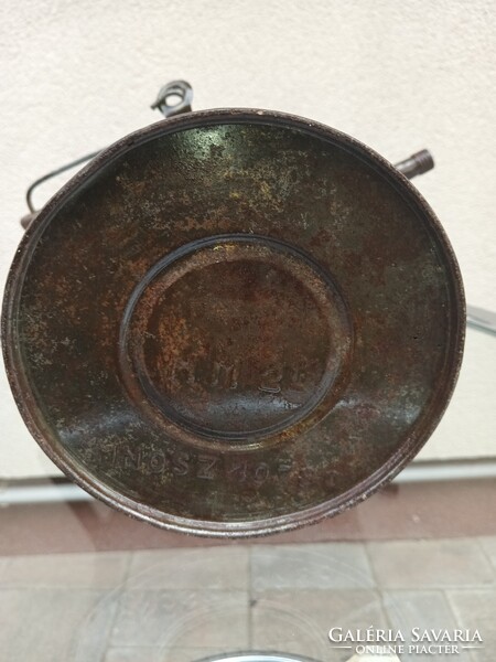 Katonai  veterán olajos kanna 1947 . Alkudható.