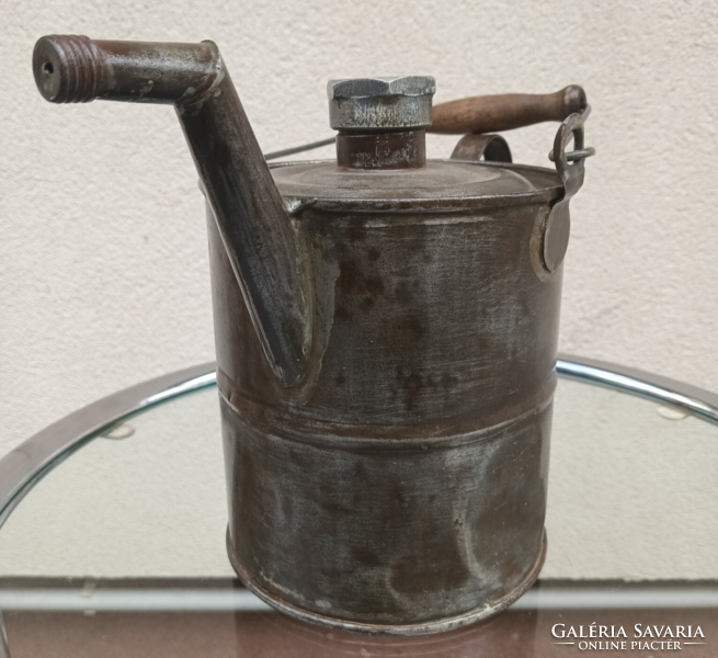 Katonai  veterán olajos kanna 1947 . Alkudható.