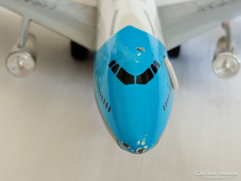Játék repülőgép Boening 747 Jumbo Jet nyitható ajtókkal 29x16x6cm lendkerekes fém retro