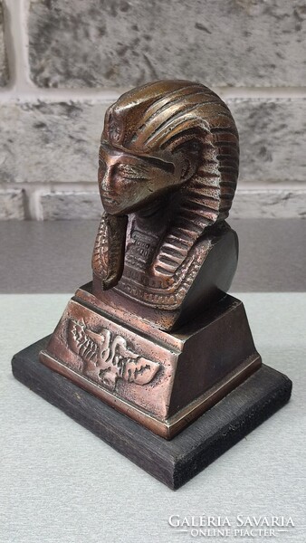 Tutanhamon fáraó bronz mellszobor / asztaldísz (13,5 cm, hibátlan)