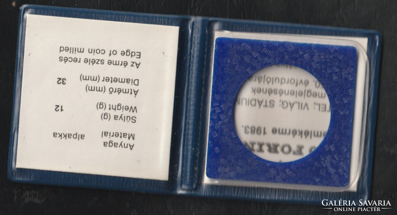 Érme tároló egy darabos kinyitható lapozható.