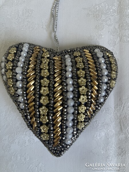 Gyönyörű régi gyöngyökkel hímzett karácsonyfa szív dísz. Nagy