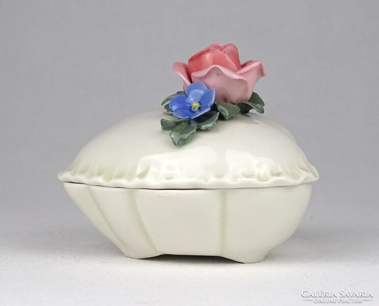 1X655 Régi szív alakú rózsás ENS porcelán bonbonier