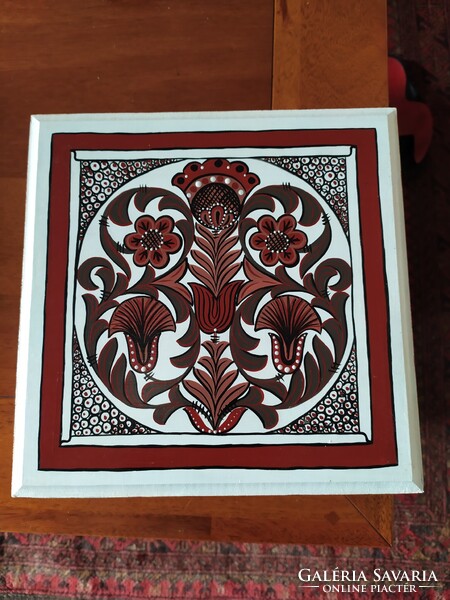 Gyönyörű népművész által készített díszdoboz