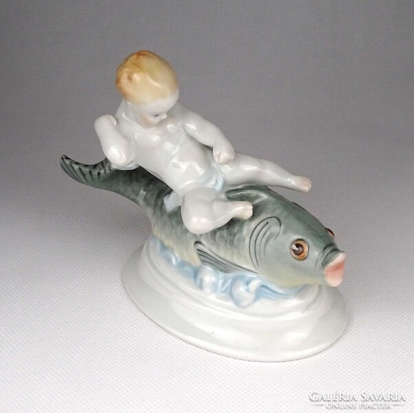 1X651 Halon ülő kisfiú Herendi porcelán figura