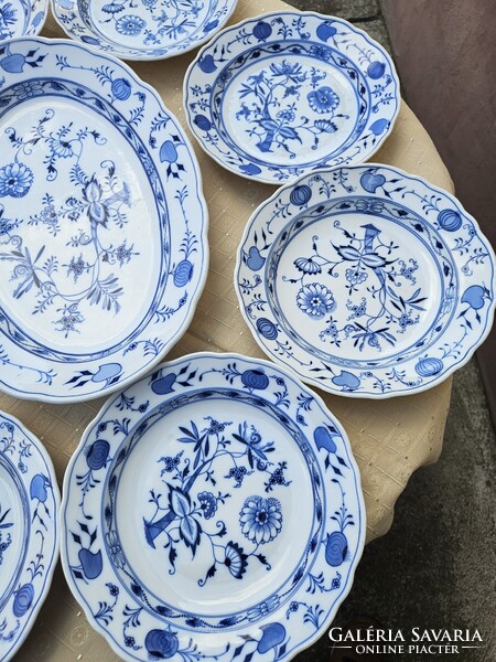 Meisseni pecsenyés plusz tányérok kobaldkék színben