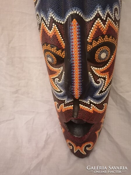 Fából készült, afrikai maszk