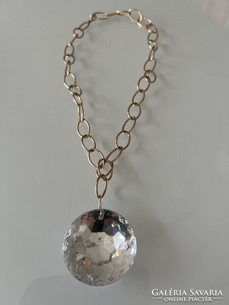 Hatalmas csiszolt kristály medálos nyaklánc, medál 4,8 cm átmérőjű