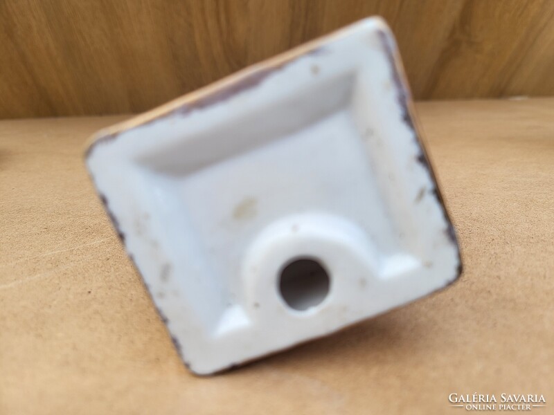 Napóleoni tiszt porcelán figura, kézi festés, aranyozással (cca. 1900–1930)