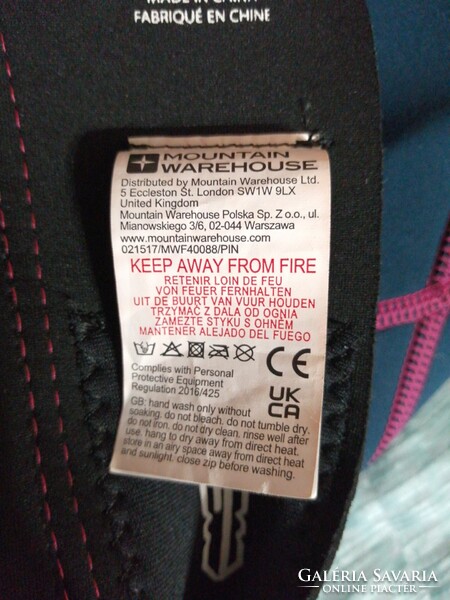 3-4 évesnek neoprén fürdőruha, úszóruha