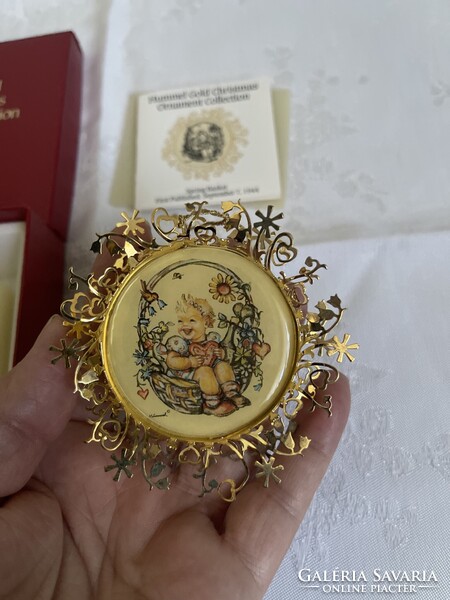 Hummel Karácsonyfa dísz, ritka,tündéri darab jelzett certifikáttal, díszdobozban.