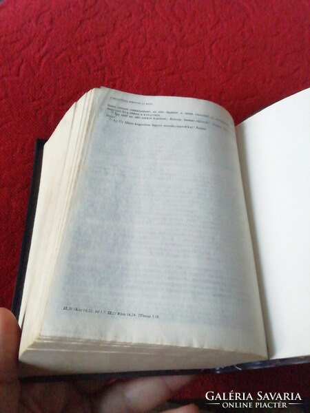 Biblia  ökumenikus fordítás  Budapest 1975.  Nagyon jó állapotú