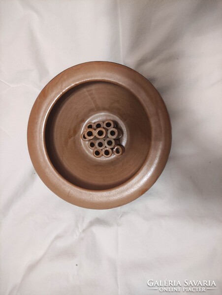 Hódmezővásárhelyi kerámia vágott virág tartó