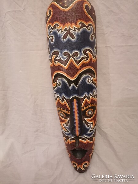 Fából készült, afrikai maszk