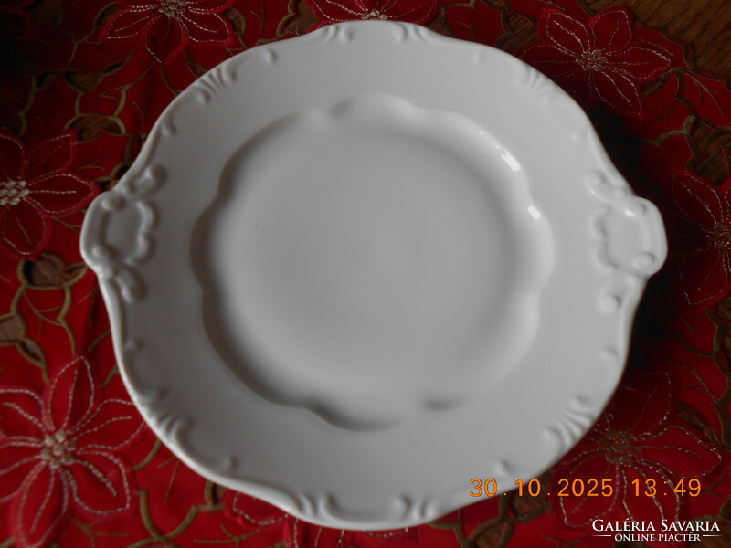 Zsolnay fehér süteményes kínáló tál