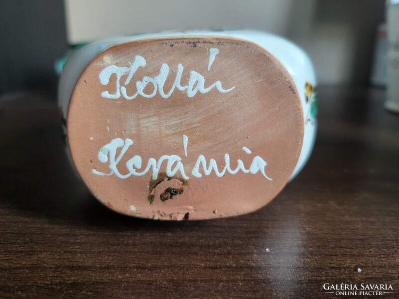 Kézzel festett magyar pálinkás és vendégváró készlet – kulacs, 6 kupica, tálca, kancsó és 2 bögre