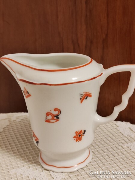 Ritka mintájú Zsolnay kiöntő "selejtes" pecséttel ellátva