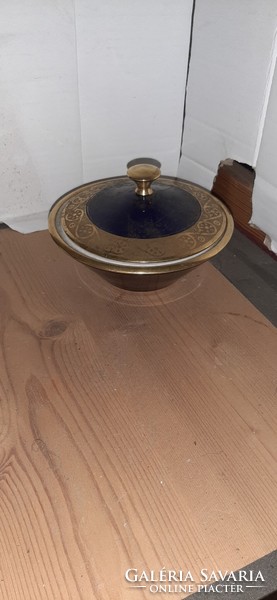 Kináló,Bombonier,Porcelán.