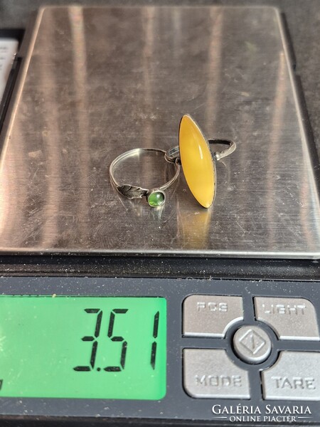 Ezüst gyűrű borostyán